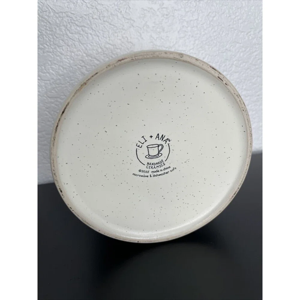 Eli & Ana  Christmas Holiday Hummingbird Canister with lid